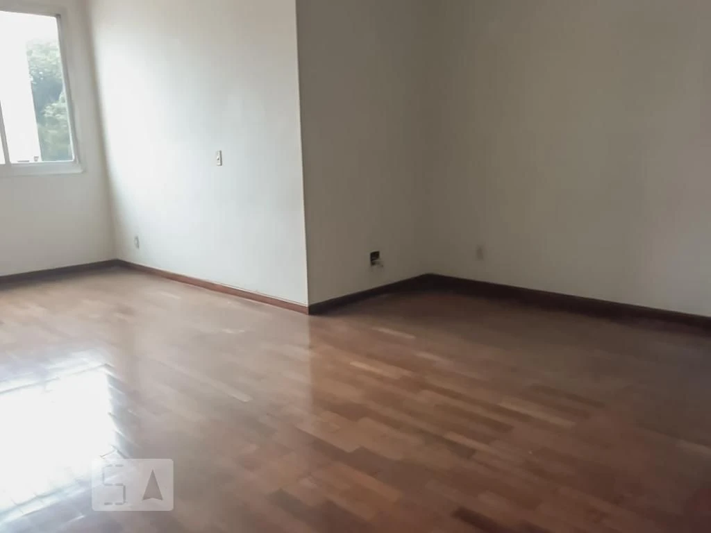 Apartment, 120 m², with wood or laminate floors — photo 10