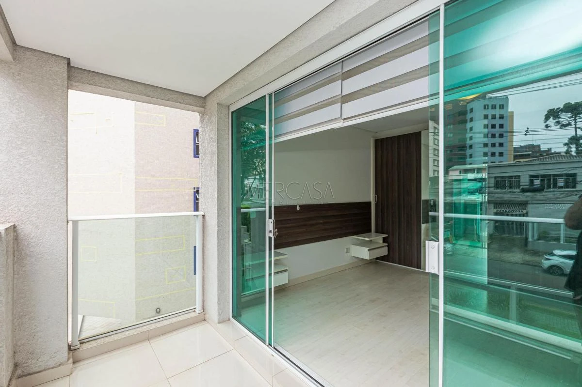 One-bedroom apartment in a building with a pool — photo 21