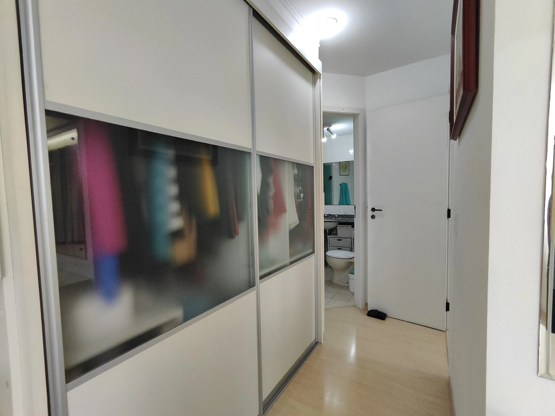 Apartamento mobiliado com 2 quartos em suíte e varanda — photo 36