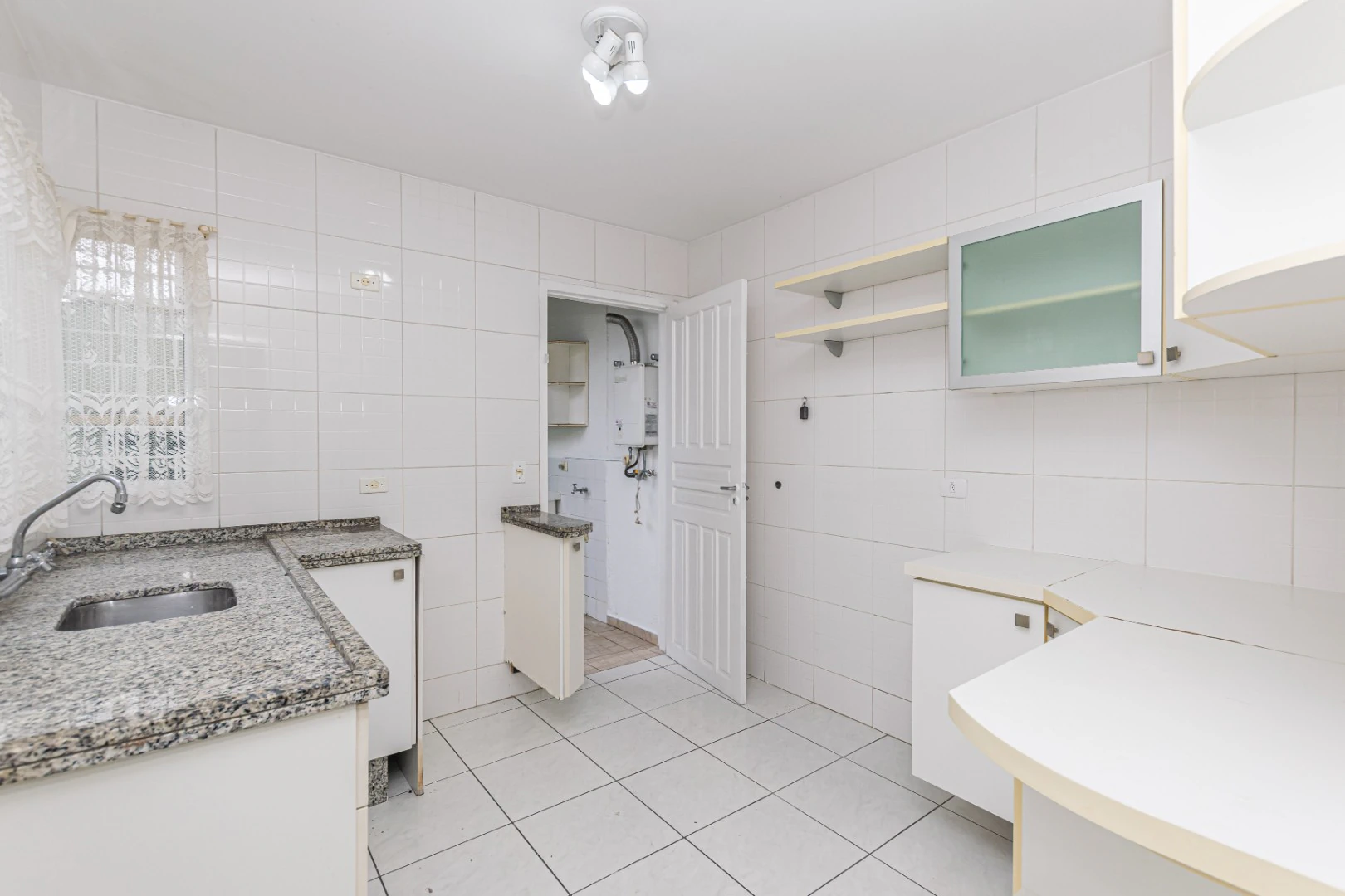House, 83 m², with a private BBQ — photo 2