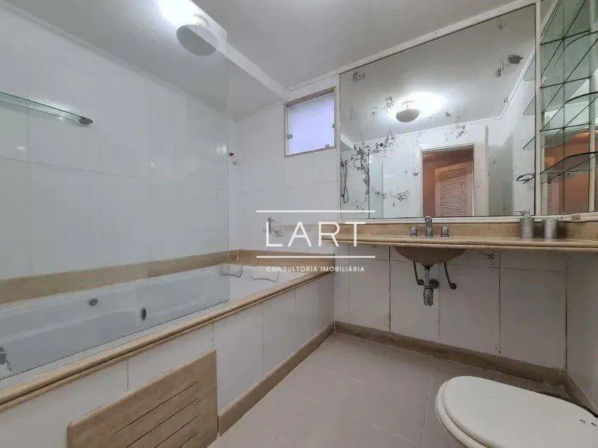 House with 5 bedrooms, 5 baths and separate kitchen — photo 10