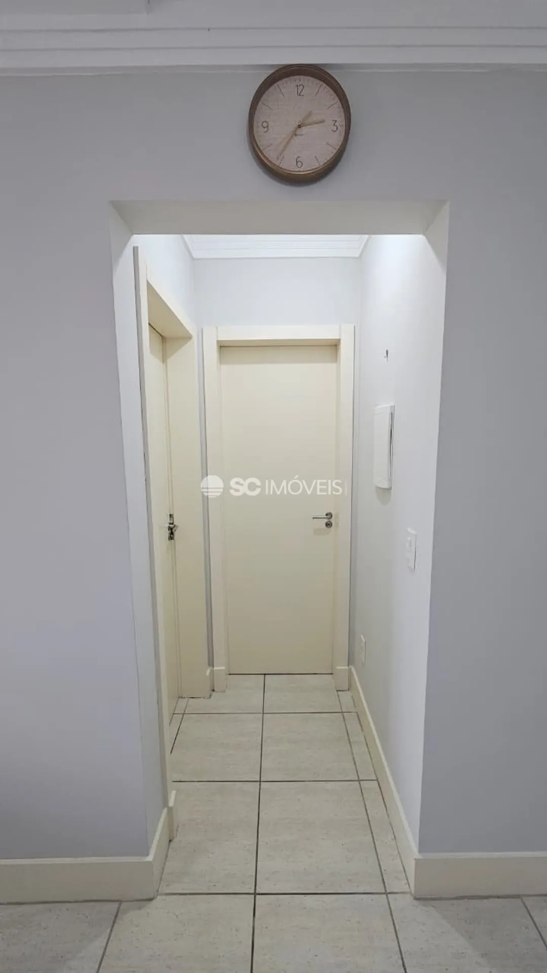 Furnished 1-bedroom apartment with 45 m² and parking space — photo 38