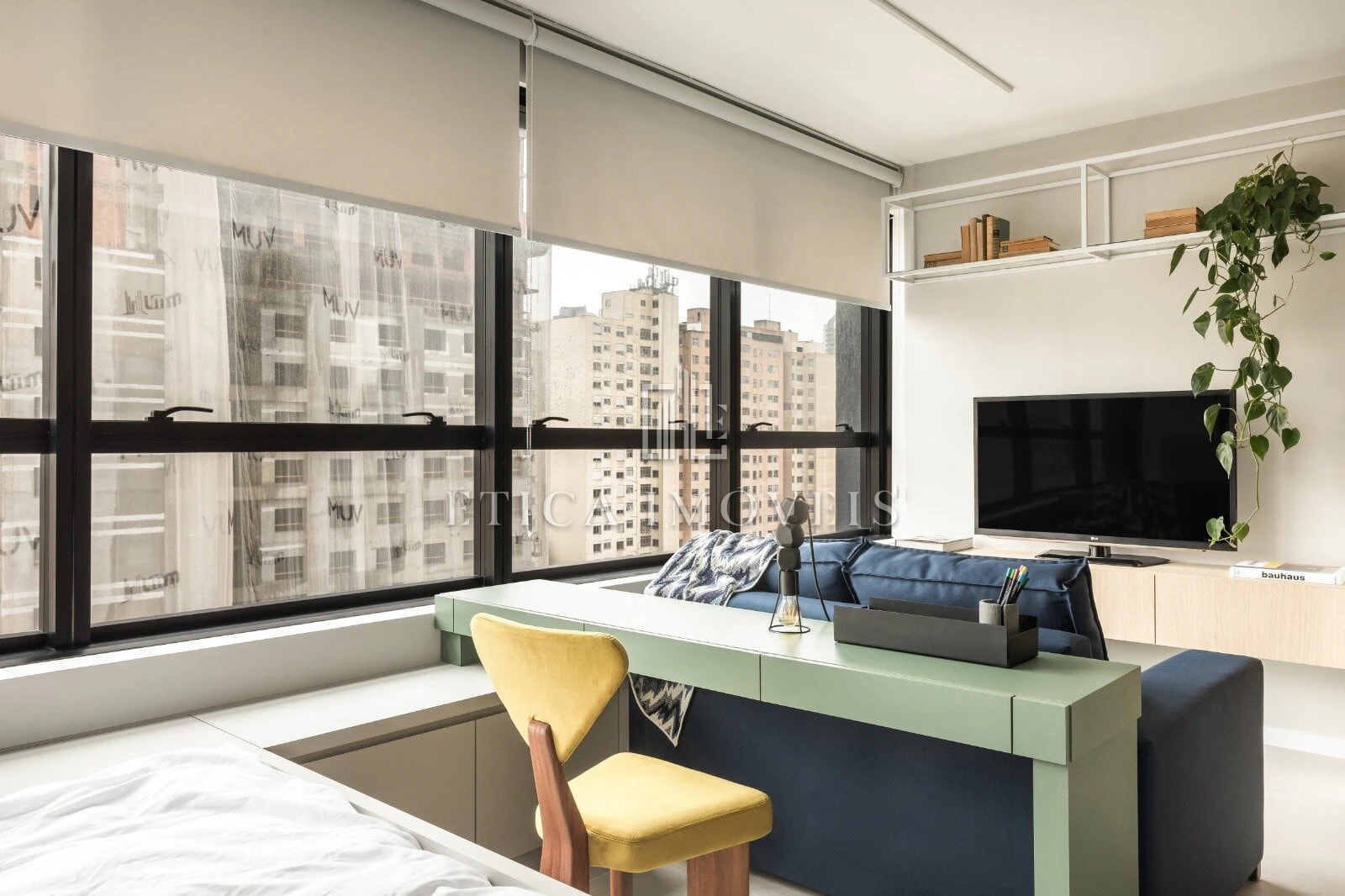 Home office in a one-bedroom apartment, 29 m² — photo 9