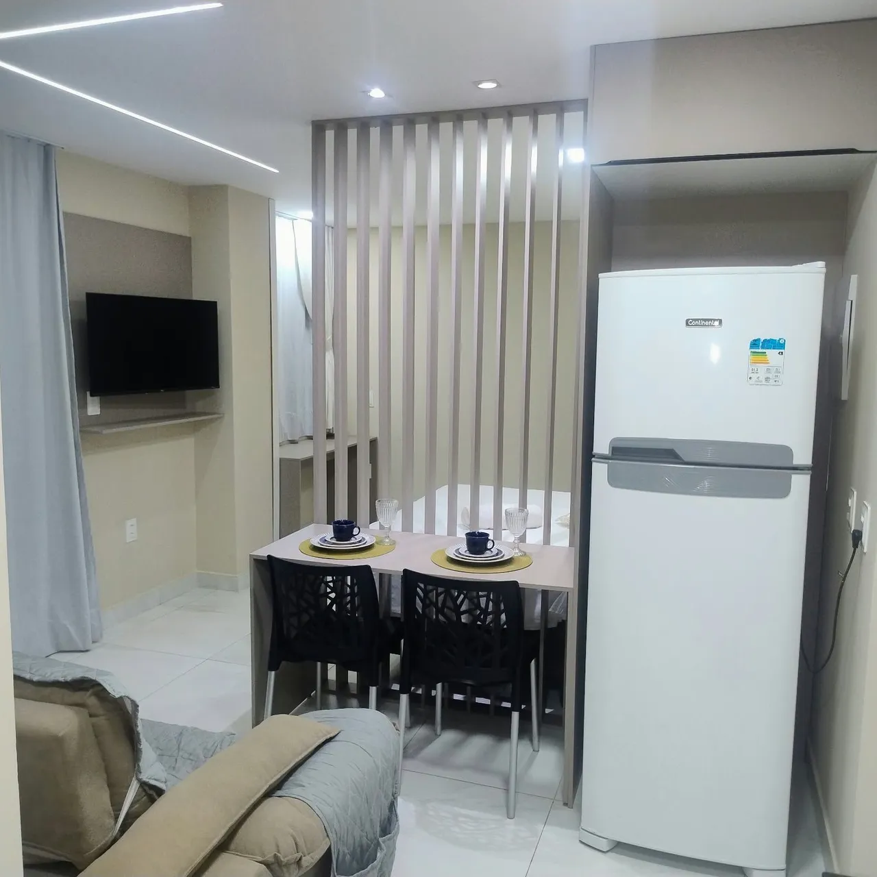 One-bedroom apartment in a building with a gym