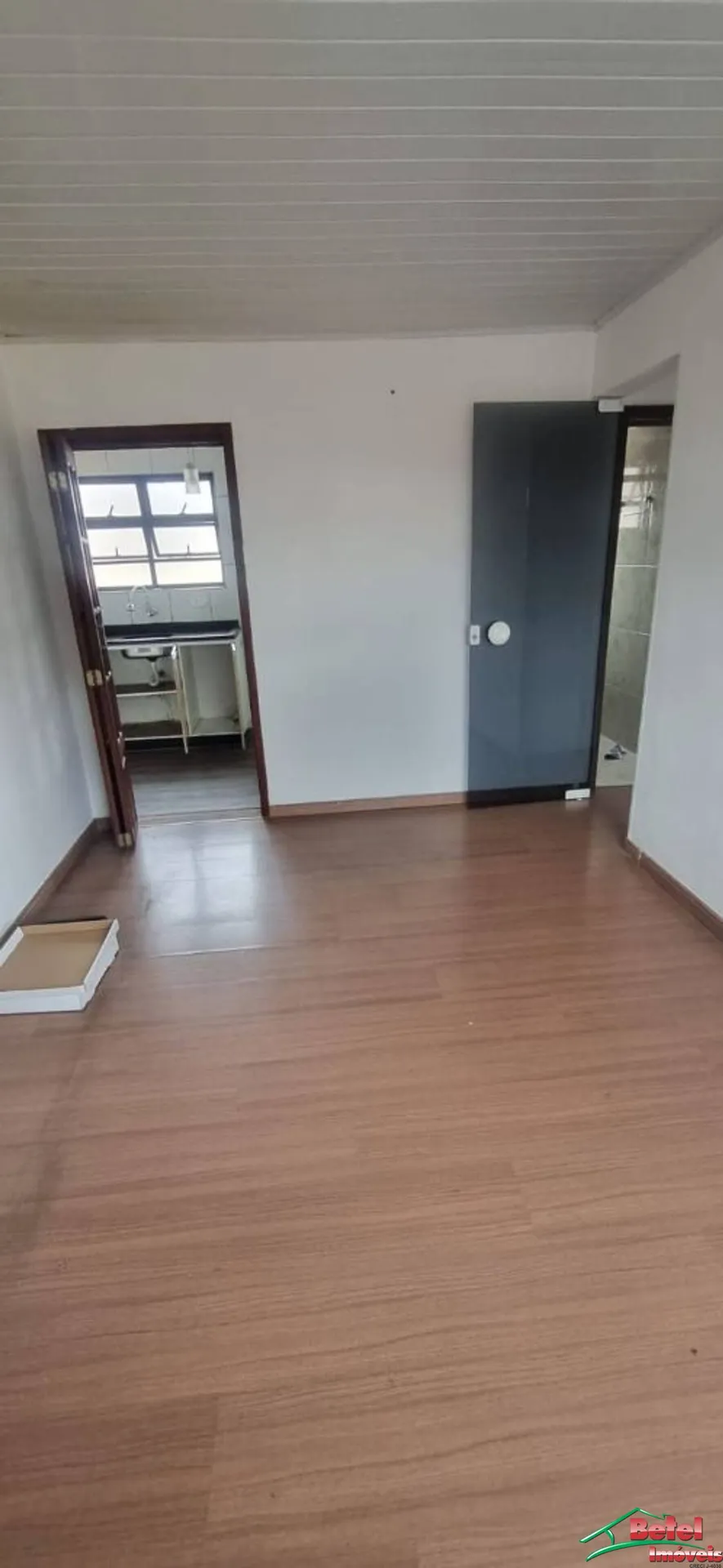 Apartment, 40 m², with wood or laminate floors — photo 5
