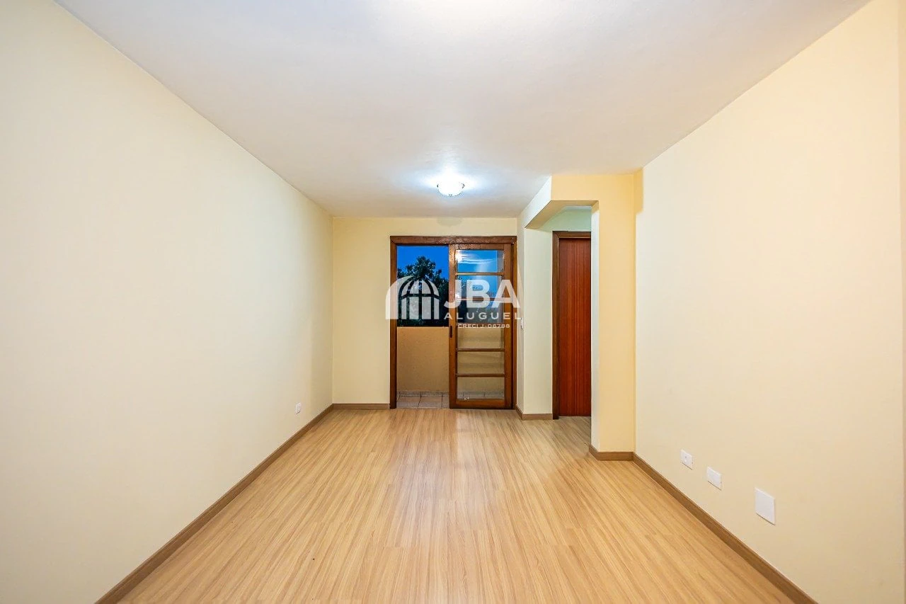 2-bedroom apartment with 1 covered parking space