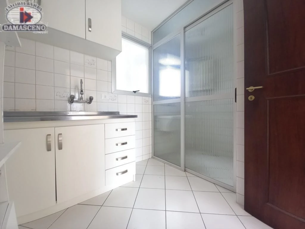 Квартира 70 м² з робочим місцем та балконом із грилем — photo 2