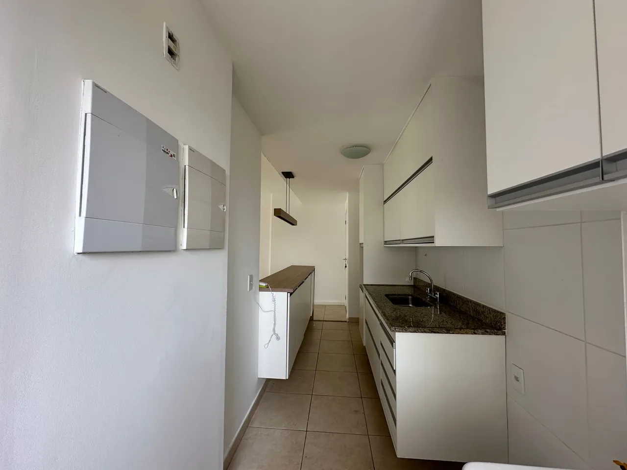 Furnished 2-bedroom apartment with 2 bathrooms — photo 14