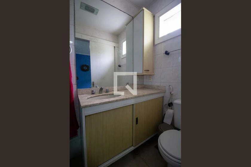 4-bedroom house with a walk-in closet in Rio de Janeiro — photo 70