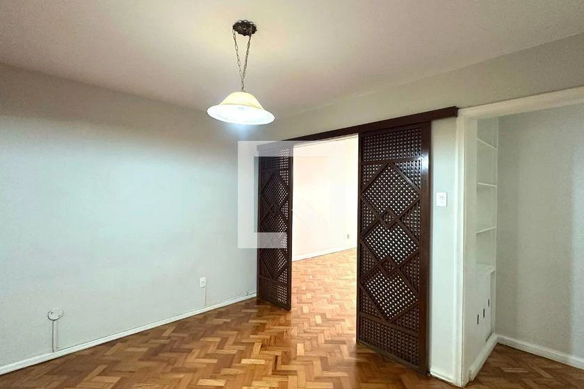 Деревянный пол или ламинат и 3 спальни: квартира 114 м² — photo 16