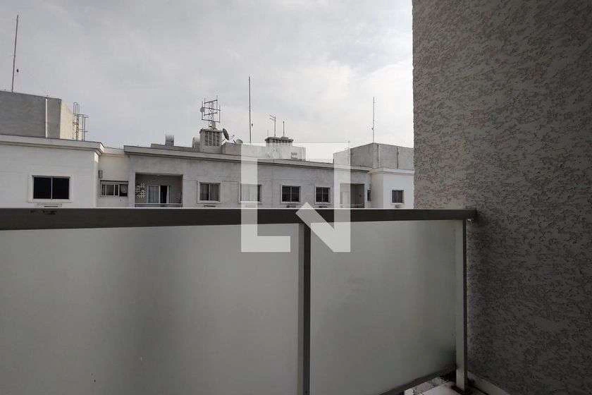 2-bedroom apartment with a balcony and 51 m² on top floor — photo 12