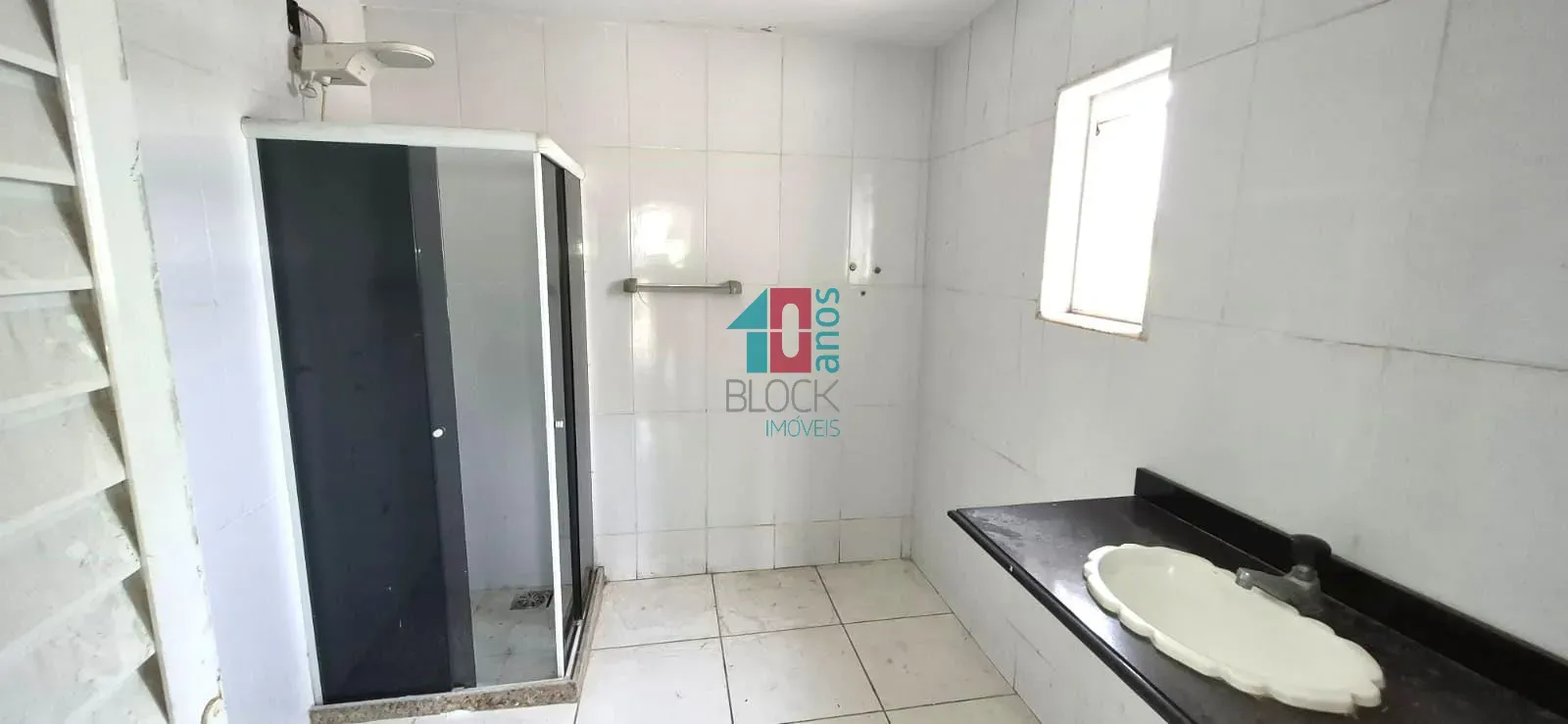 Apartamento com 4 quartos e cozinha separada — photo 19
