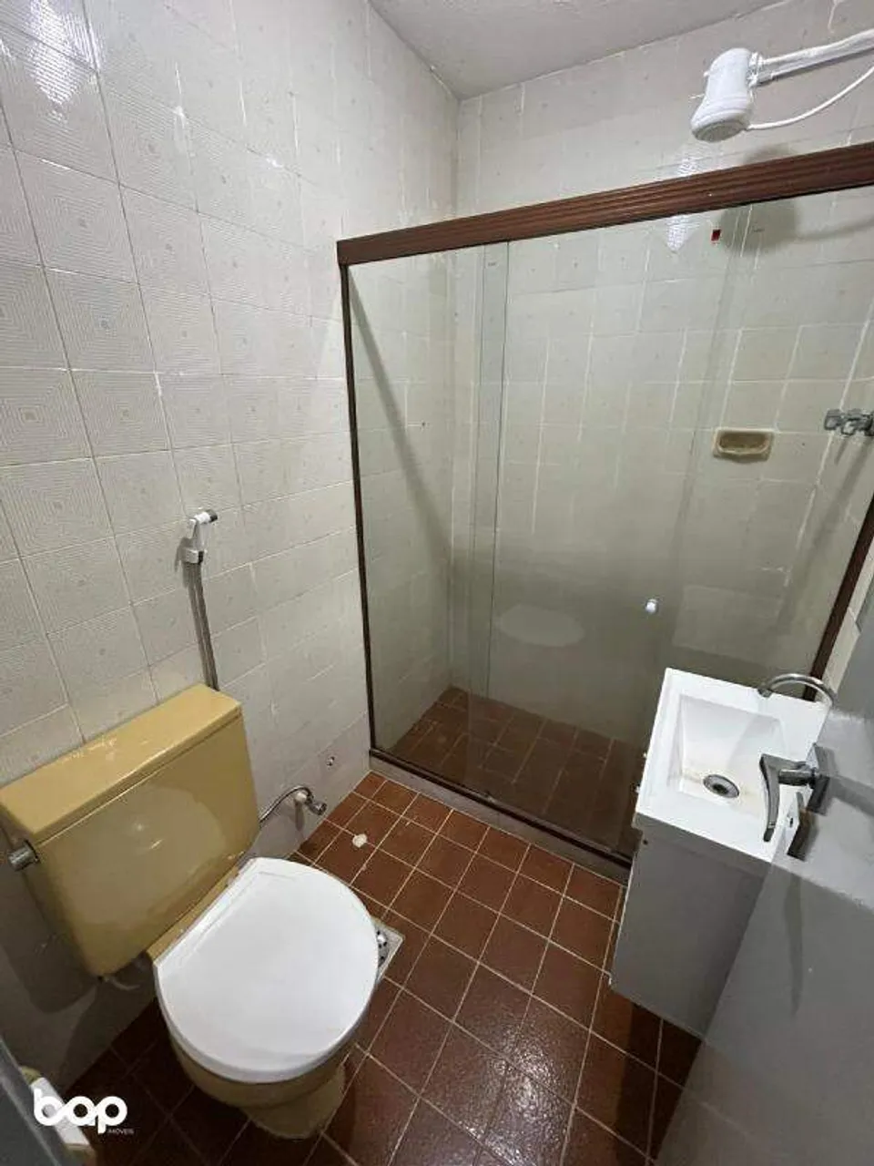 Apartment with a fitted kitchen and a balcony — photo 9