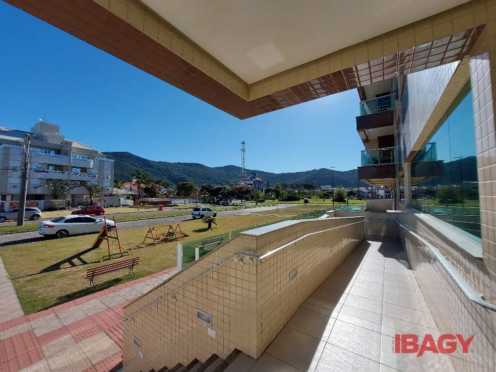 Furnished apartment, 73 m², with a grill on the balcony — photo 41