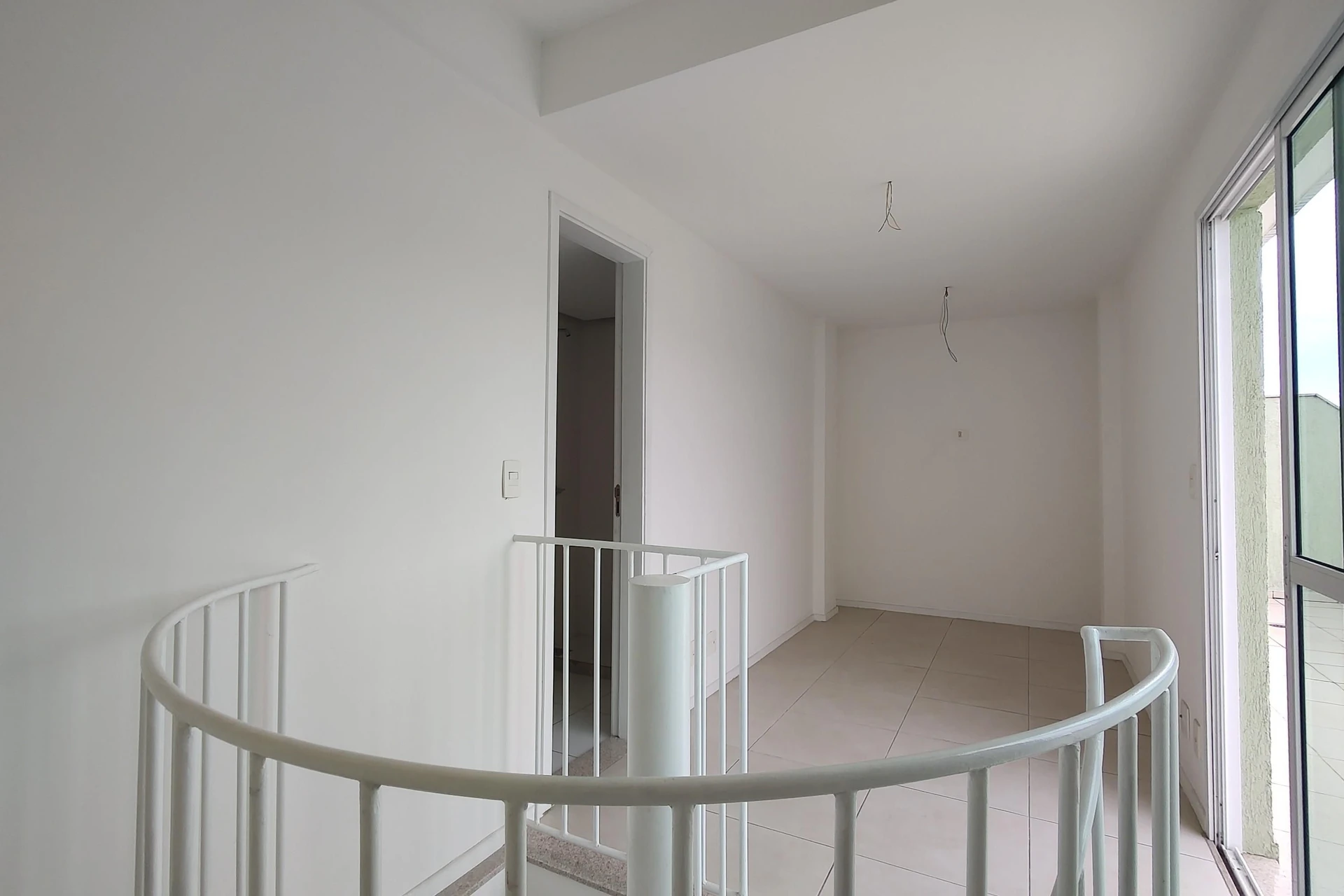 Apartment with 2 bedrooms, balcony and 1 parking space — photo 68