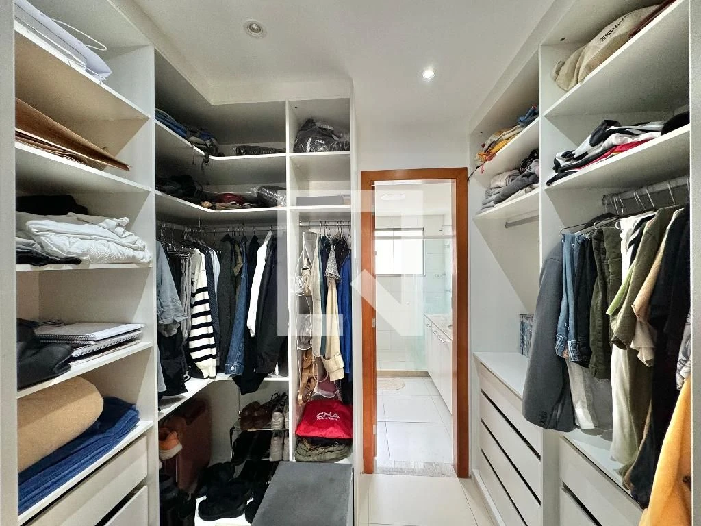 138 m² house with a home office and a walk-in closet — photo 19