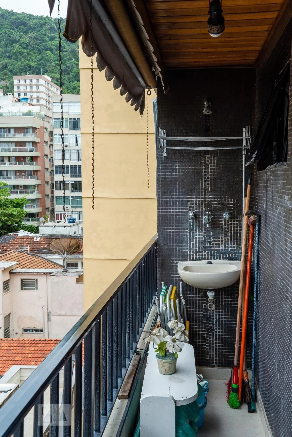 Furnished 1-bedroom apartment with balcony — photo 15