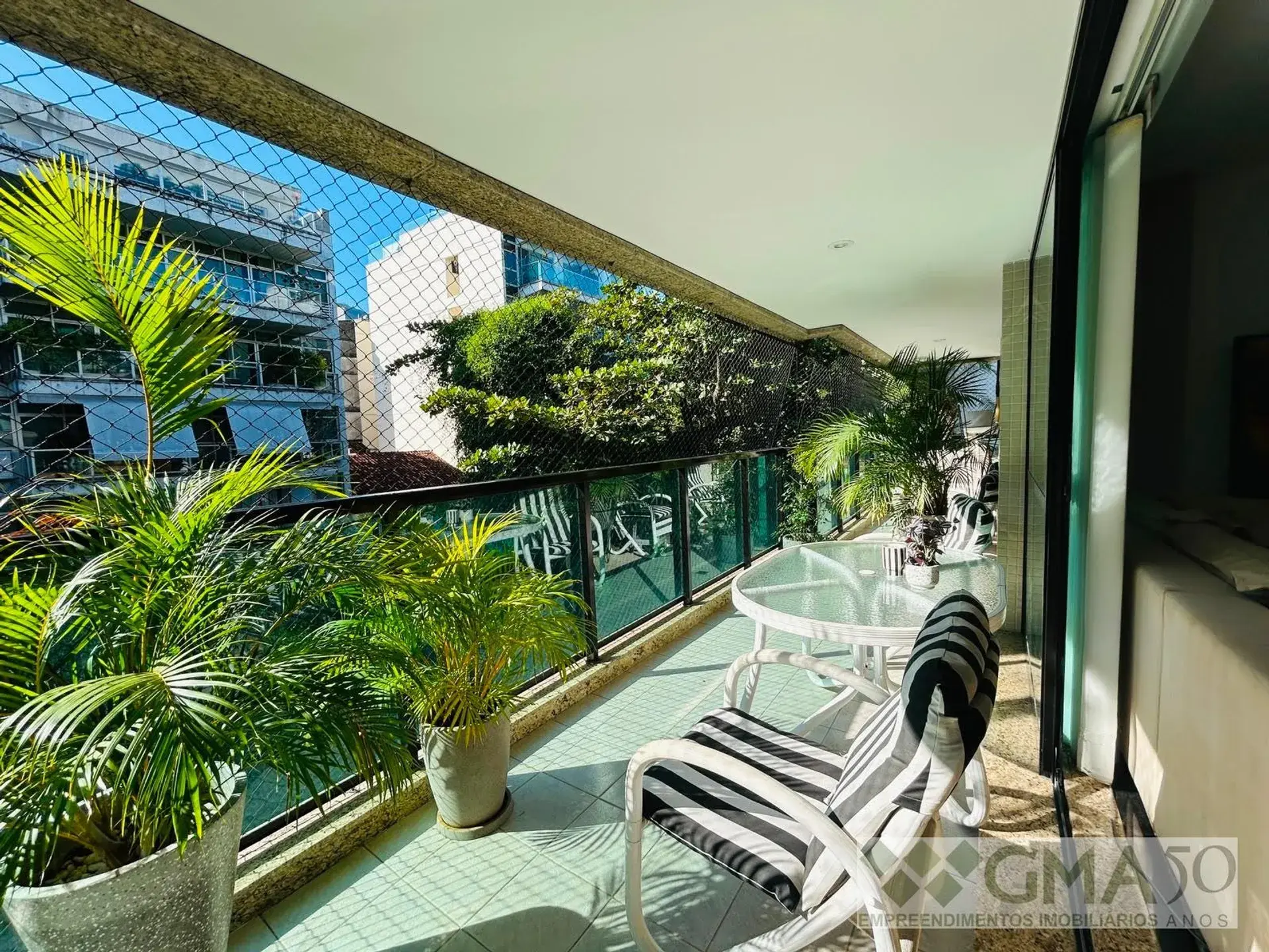 Apartment with 4 bedrooms and 5 bathrooms, 2 parking spaces — photo 2