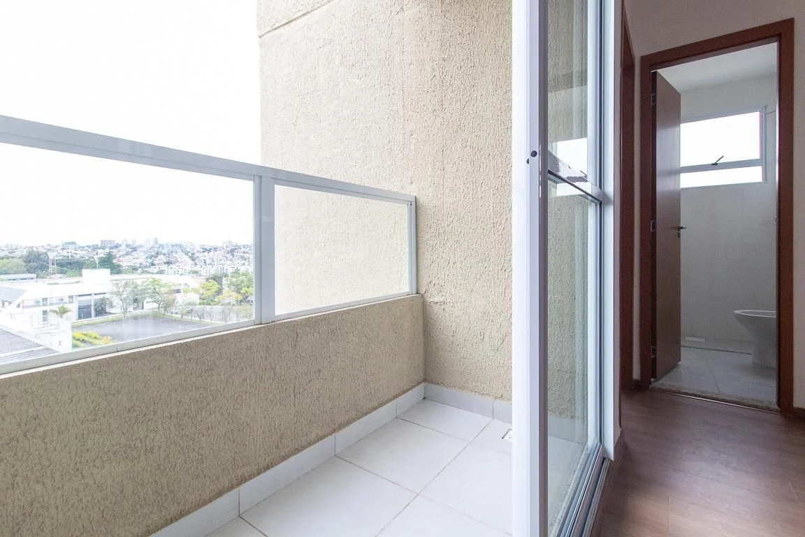 2-bedroom apartment in a building with a gym — photo 22