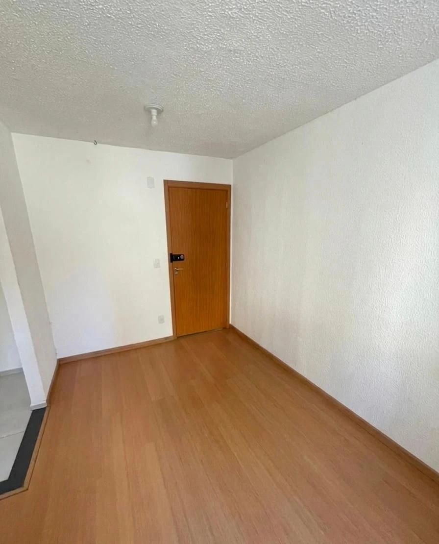 2-bedroom, 1-bath apartment with 1 parking space — photo 5