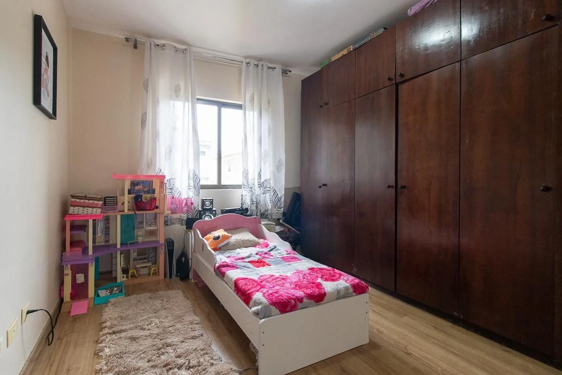3-bedroom house with a bathtub in Curitiba — photo 3