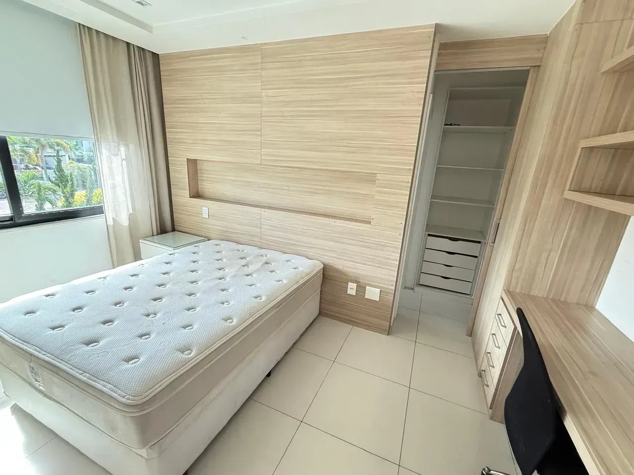 Furnished house with open-plan kitchen, 380 m² — photo 30