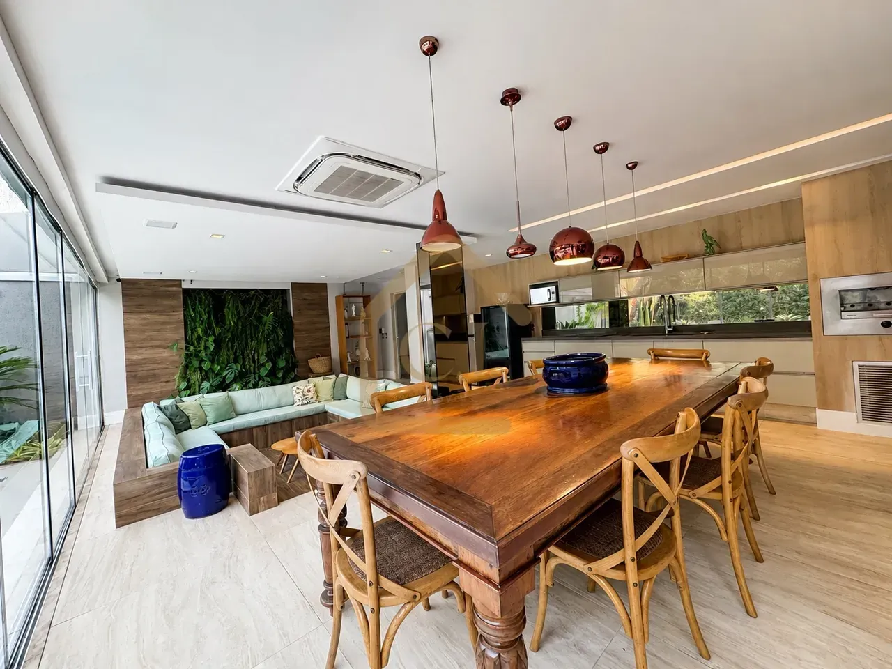 Furnished triplex house with 5 bedrooms and 5 bathrooms — photo 5