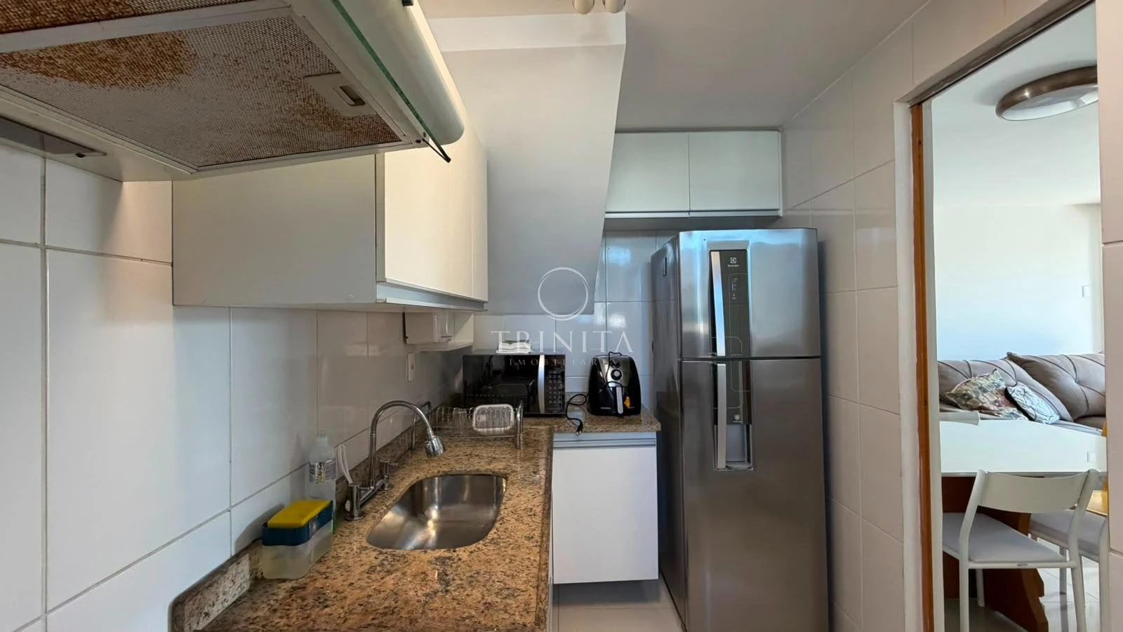 Unfurnished 2-bedroom apartment with 3 bathrooms — photo 23