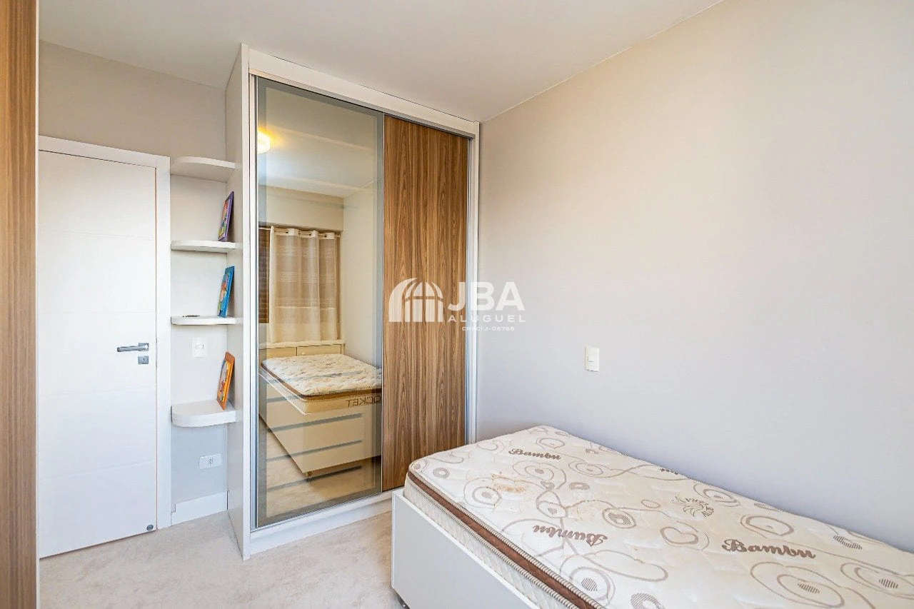 Квартира 226 м² з 3 спальнями та кухнею відкритого плану — photo 18