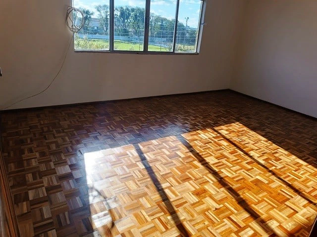 Ground-floor apartment with 3 bedrooms and 1 bathroom — photo 17