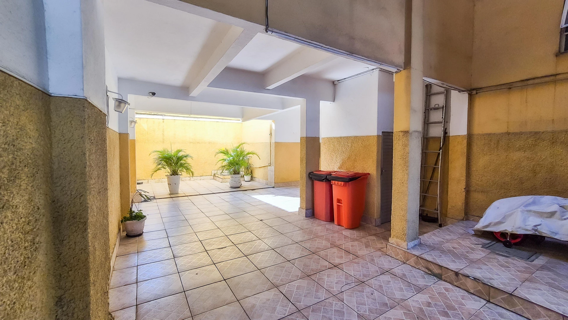 Apartamento con 2 dormitorios, 1 baño y acepta mascotas — photo 3