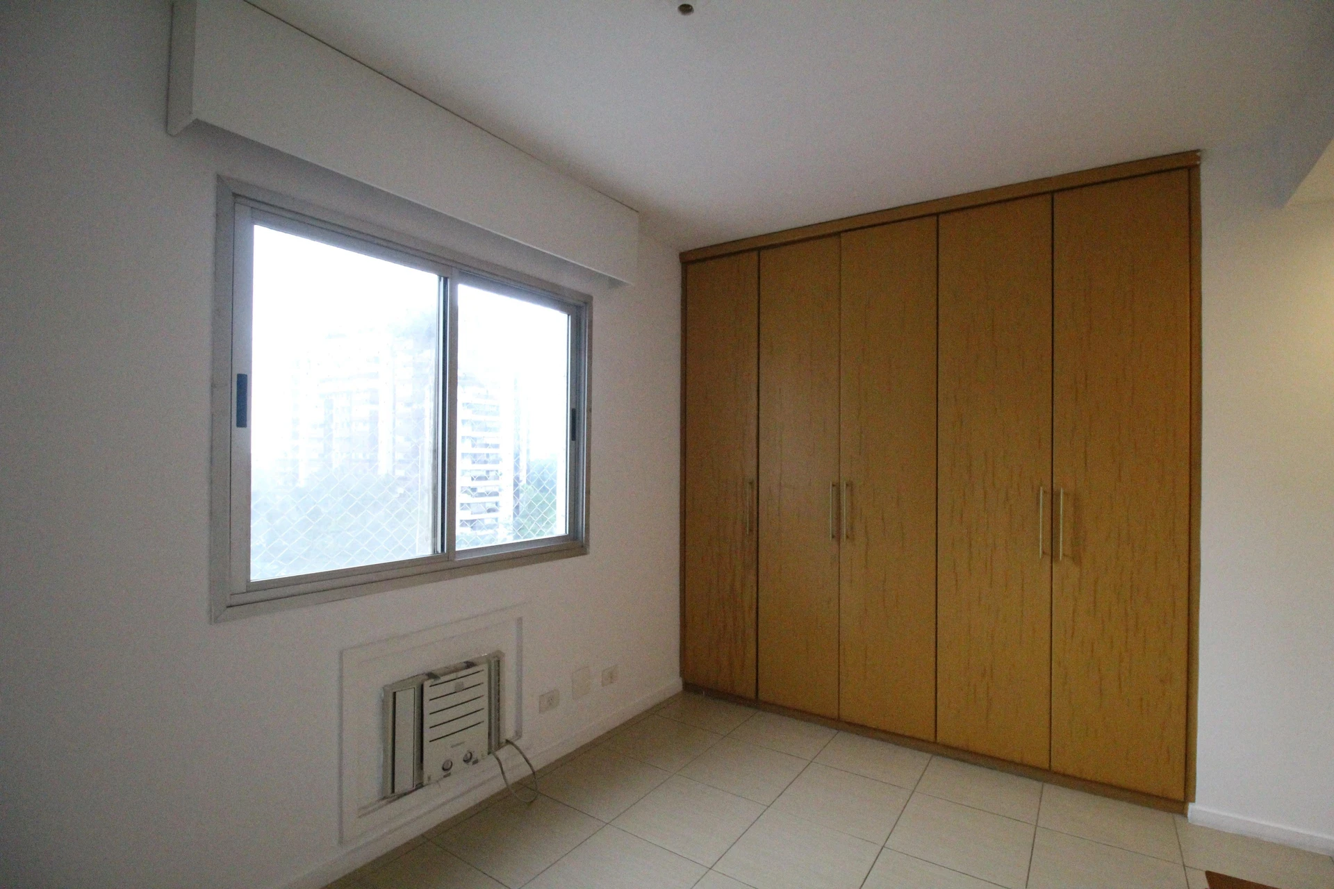 3-bedroom apartment in a building with a sauna — photo 15