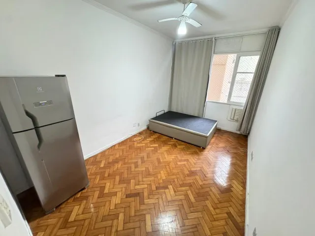 Unfurnished studio with 1 bedroom and 1 bathroom — photo 4
