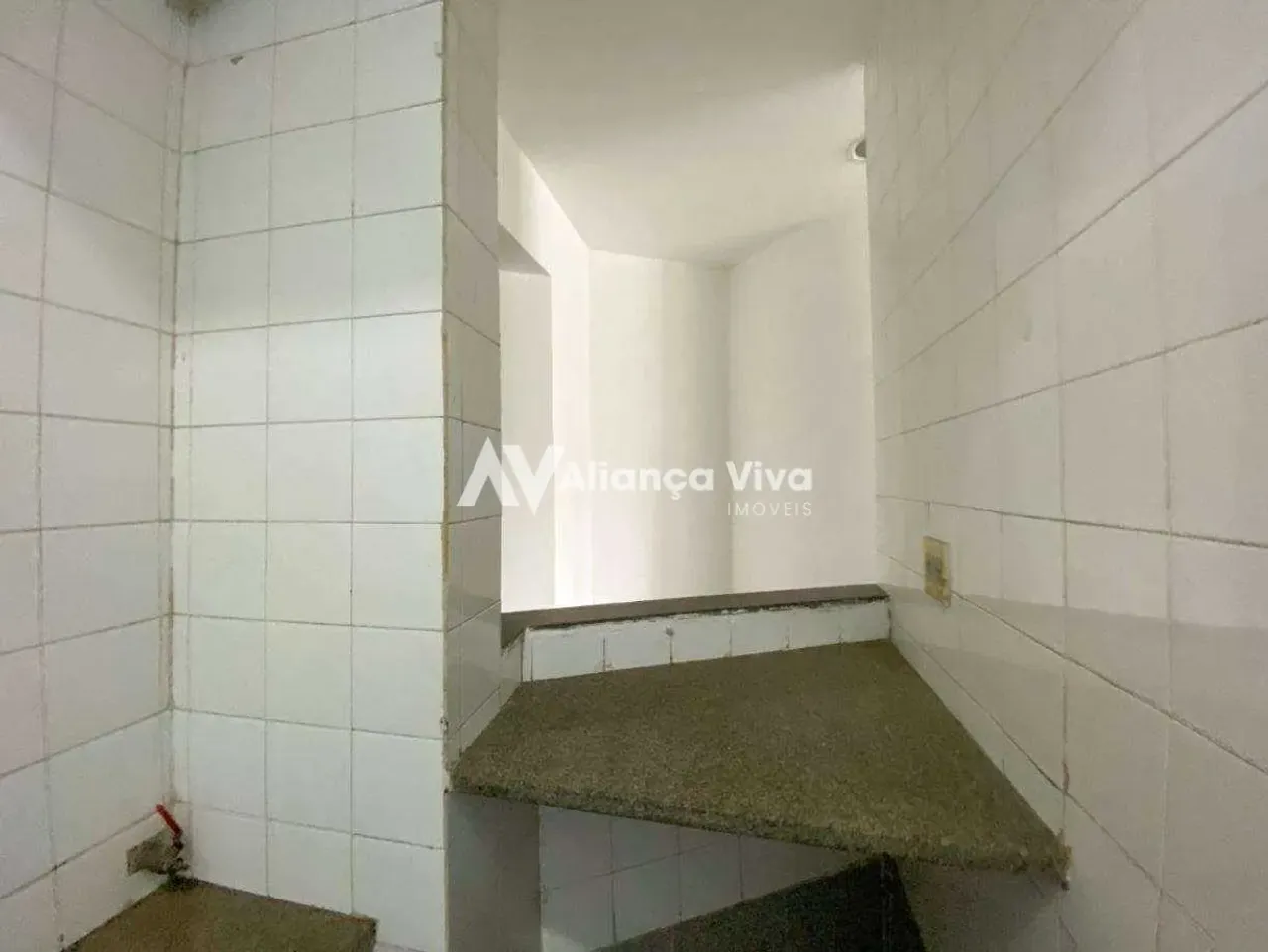 House, 824 m², with floor-to-ceiling windows — photo 16