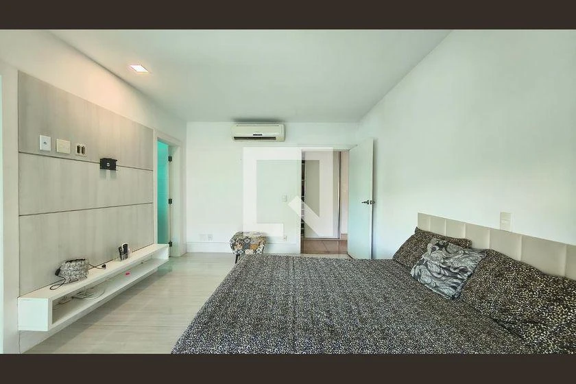 Casa em condomínio com 7 quartos e 9 banheiros — photo 43