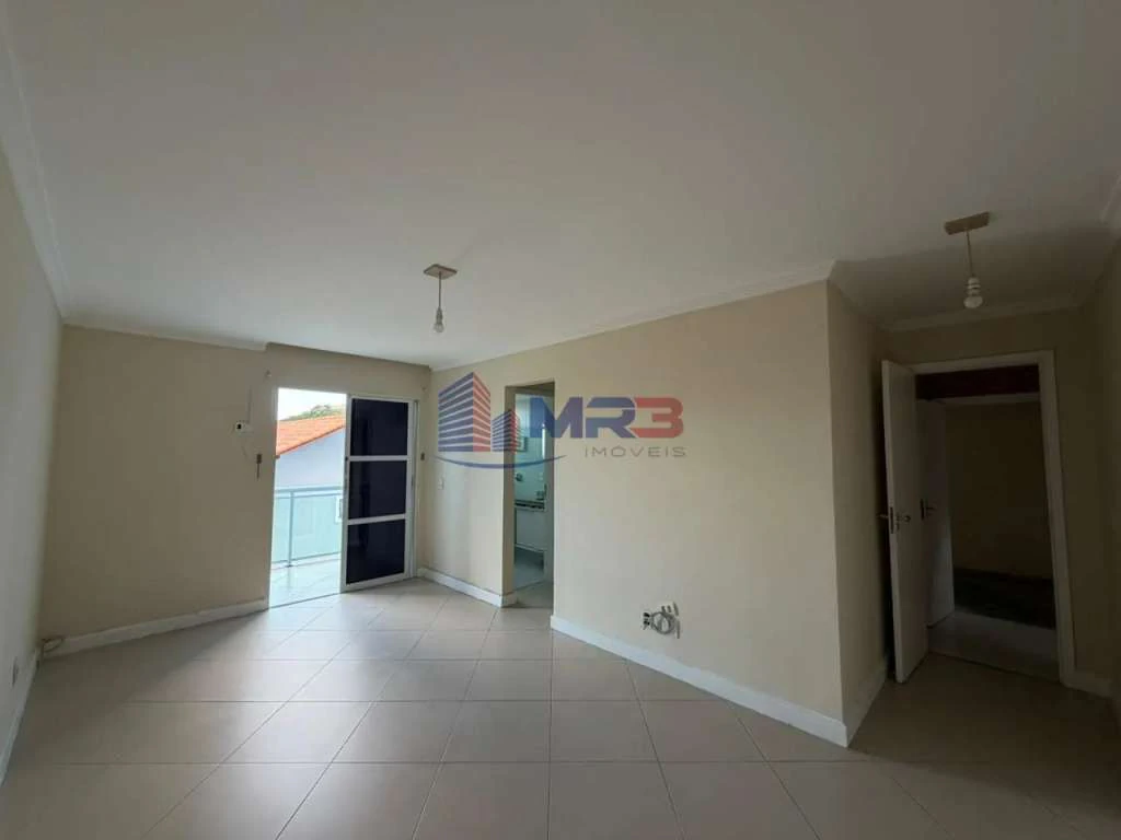 Unfurnished house with 3 en-suite bedrooms and a balcony — photo 17