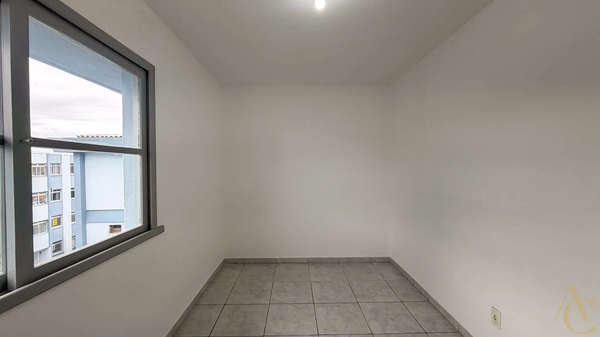 Apartment with 2 bedrooms and a separate kitchen — photo 9