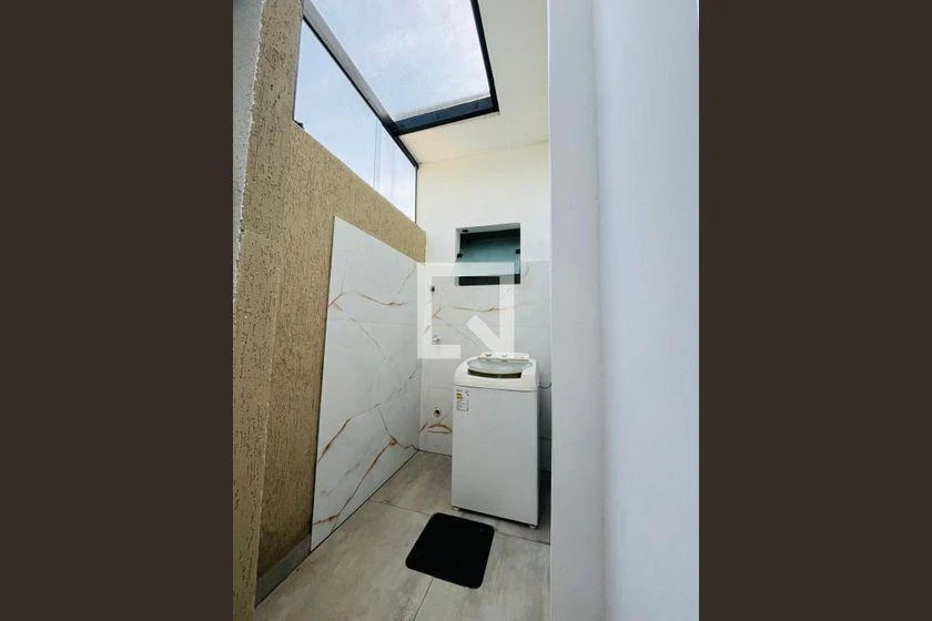 3-bedroom house with a walk-in closet — photo 19