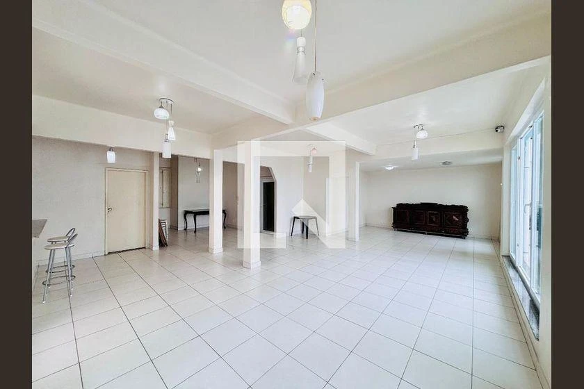 Unfurnished 2-bedroom apartment with 1 bathroom — photo 47