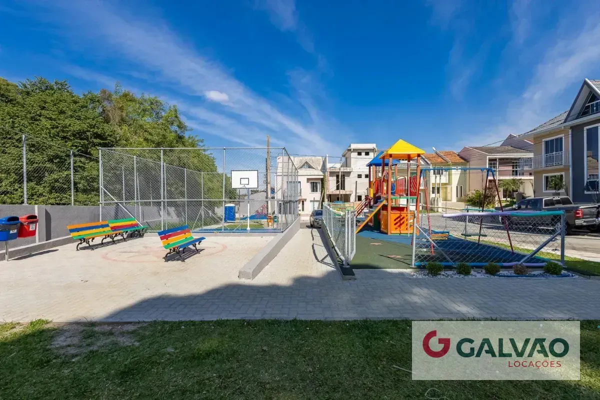2-bedroom house with a dishwasher in Curitiba