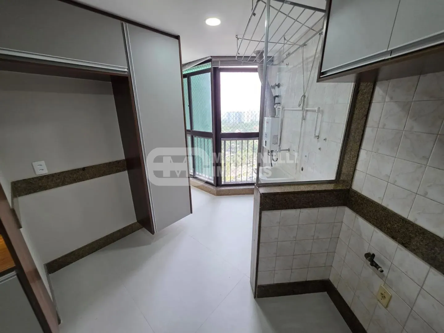 Apartamento sem mobília com 3 quartos e 5 banheiros — photo 15