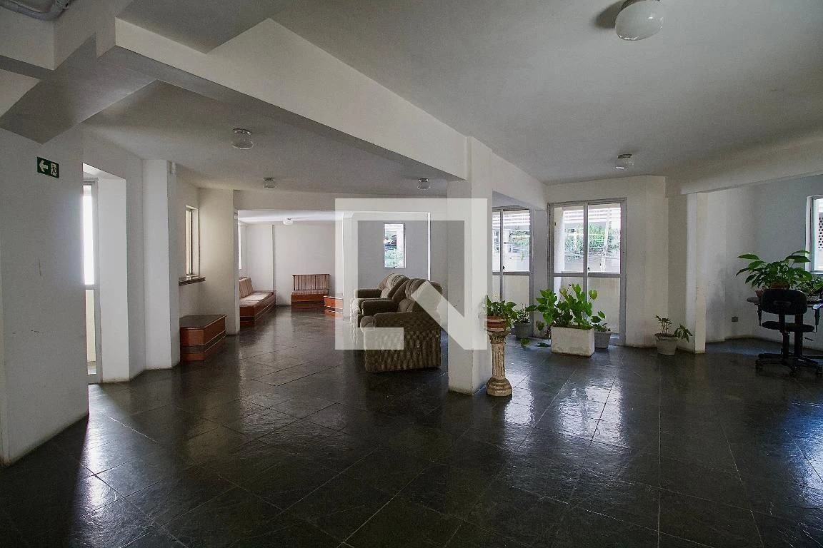 One-bedroom apartment with a washing machine in Curitiba — photo 18