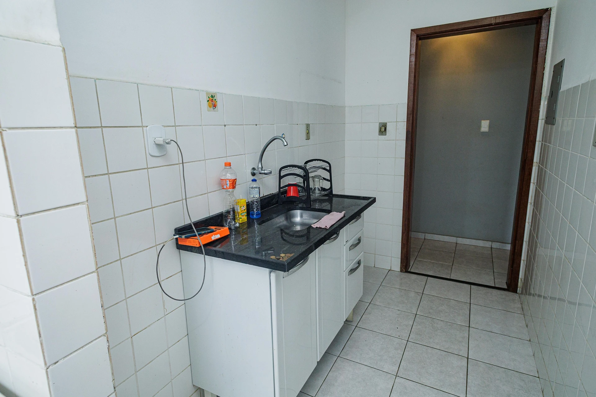 Unfurnished 2-bedroom apartment with 1 bathroom — photo 9