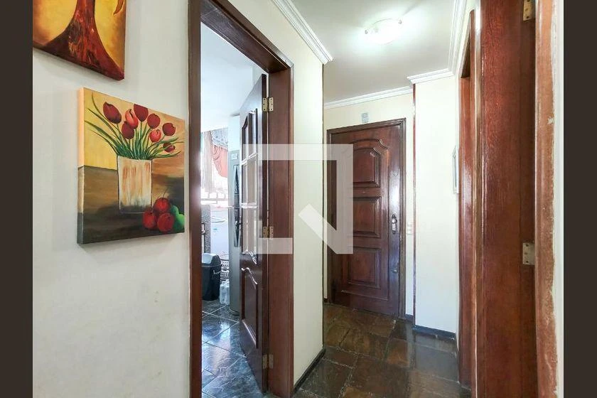 Glass-enclosed balcony in a 3-bedroom apartment, 107 m² — photo 41