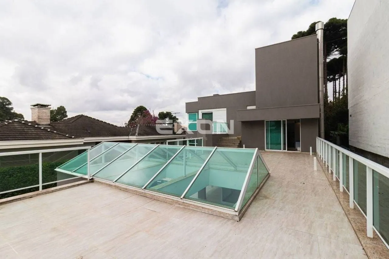House with 5 bedrooms and 829 m² plus 4 parking spots — photo 20