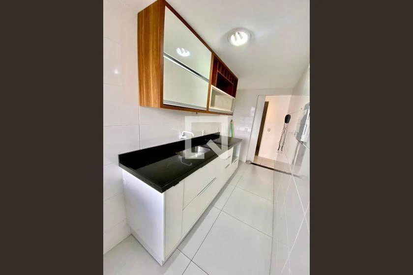 Apartamento de 2 quartos em condomínio com piscina — photo 32