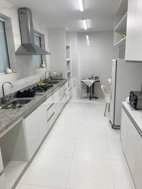 Apartamento mobiliado de 4 quartos com 300 m² — photo 3