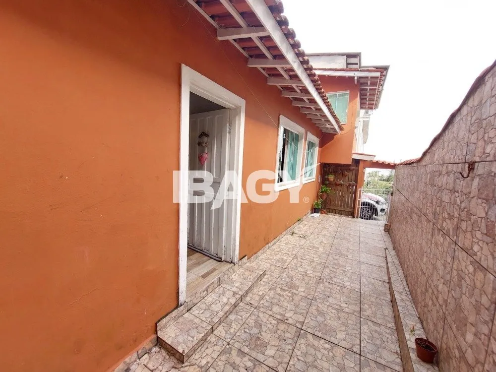 1-bedroom house with 1 bath and ceramic tile floor
