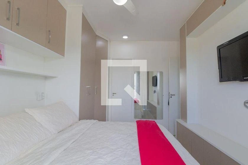 Furnished 70 m² apartment with open-plan kitchen — photo 36