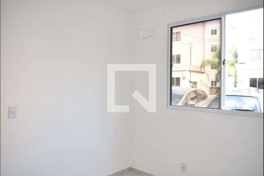 2-bedroom unfurnished apartment with open-plan kitchen — photo 13